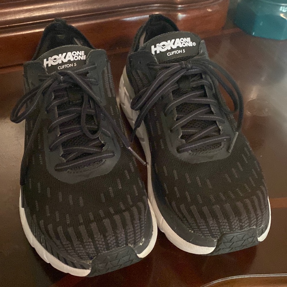 Hoka One One Clifton 5